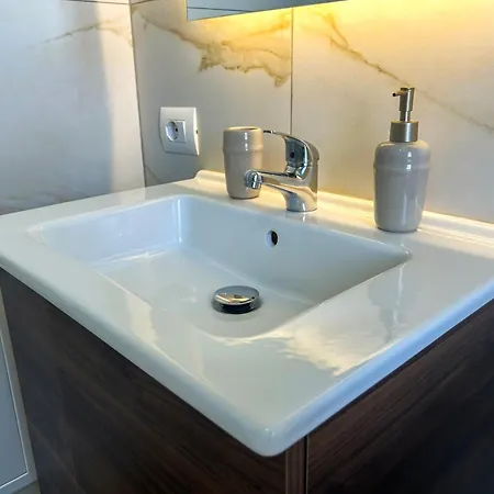 Sea View 860 Apartment